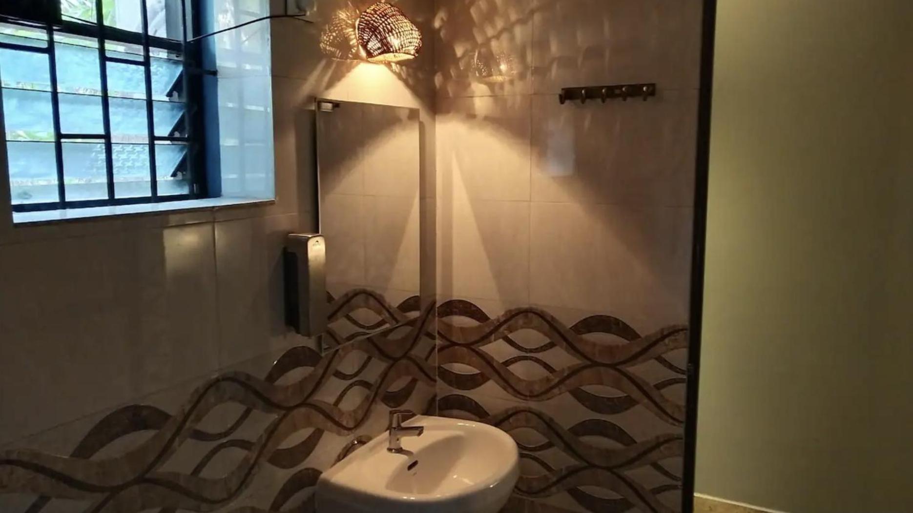 Tien B&B & Bistro Vagator Kültér fotó